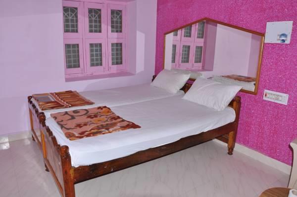 Manju Guest House Hampi Buitenkant foto